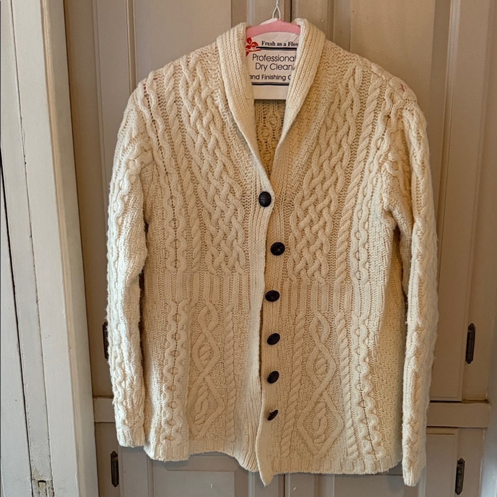 Vintage Merino Wool Cream Cable Knit Sweater
